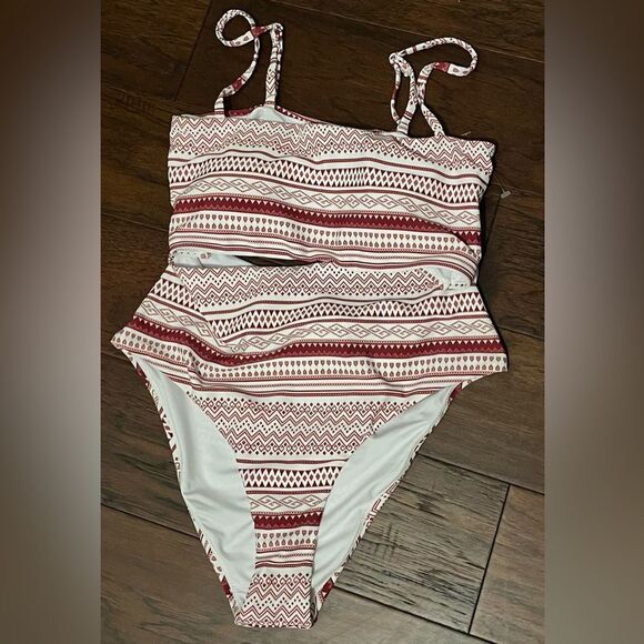 CUPSHE Retro Print Bandeau Burgundy & White Boho High Wait Bikini 2PC SZ M-NWT - Picture 2 of 6
